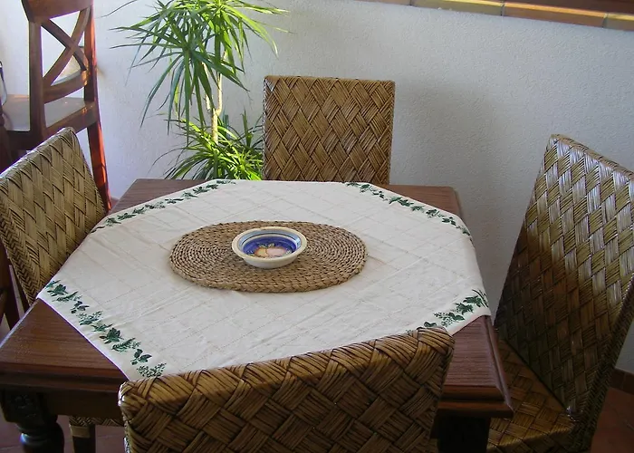Hellas Makari Macari