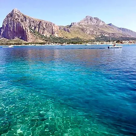 Hellas Makari Macari
